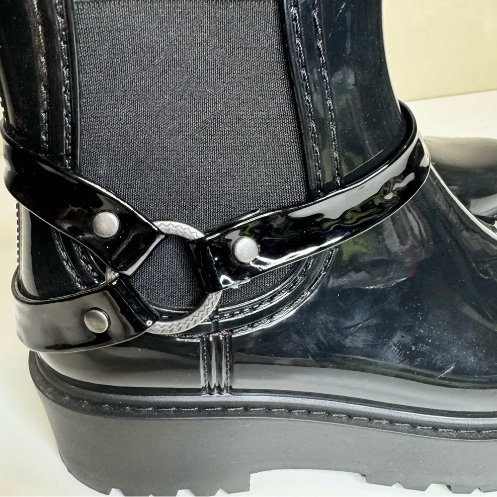 Zodiac Carter Chelsea Boot black size 6 NWOT